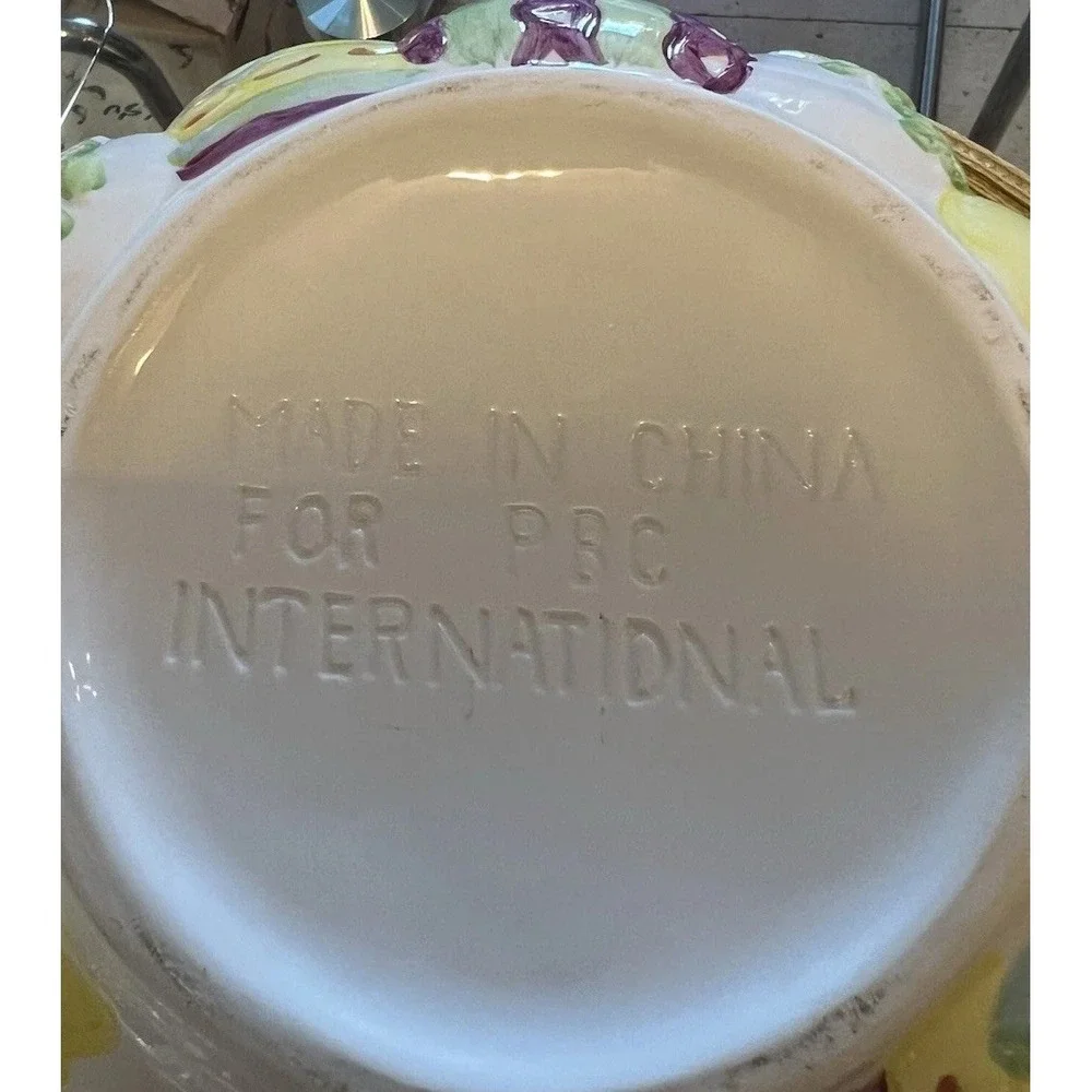 PBC International ceramic easter